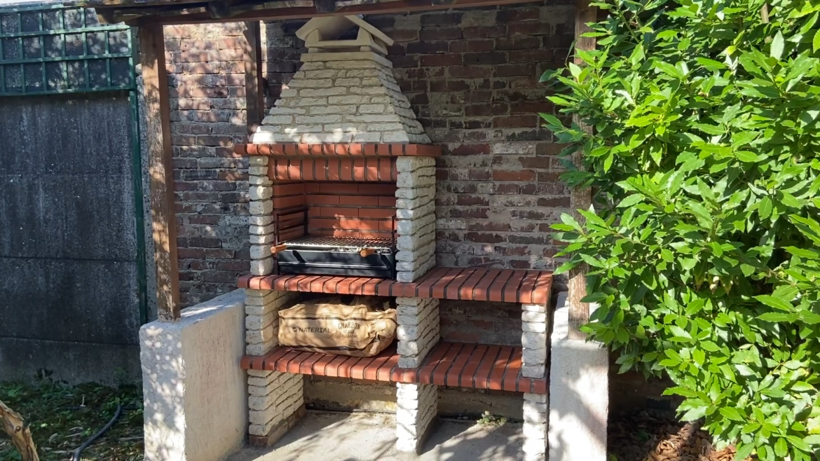 barbecue en pierre